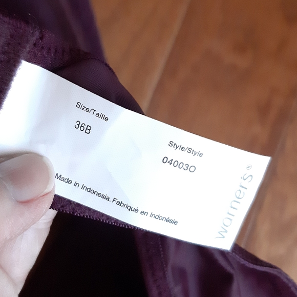 Warner's/ Barely There Bra Bundle size 36B - Picture 4 of 8